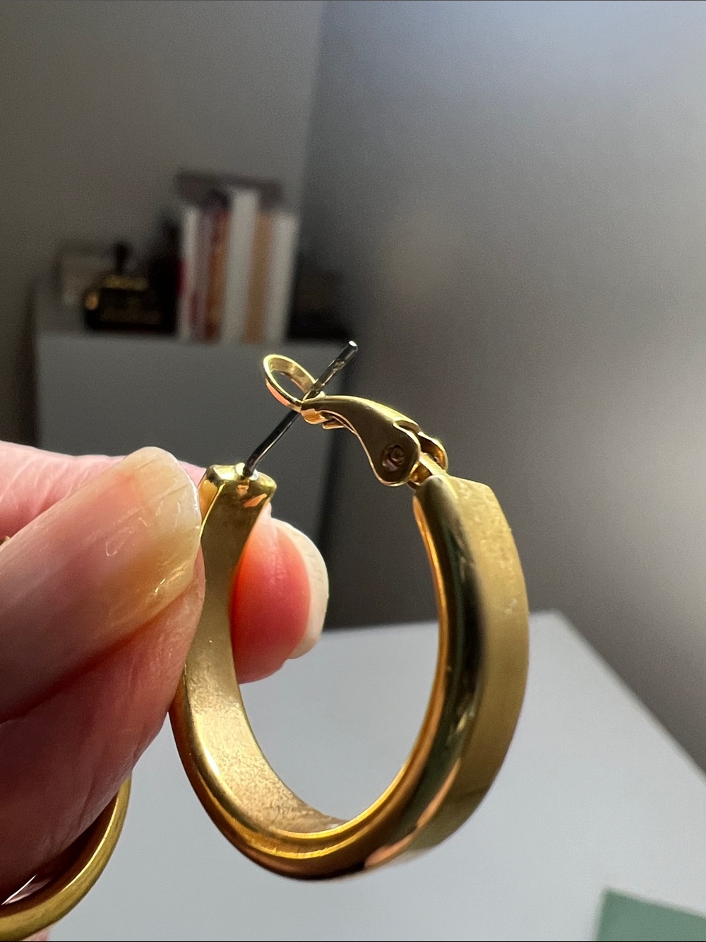 Timeless Golden Hoop Earrings - Classic Small Hoops - Vintage - Picture 2 of 12